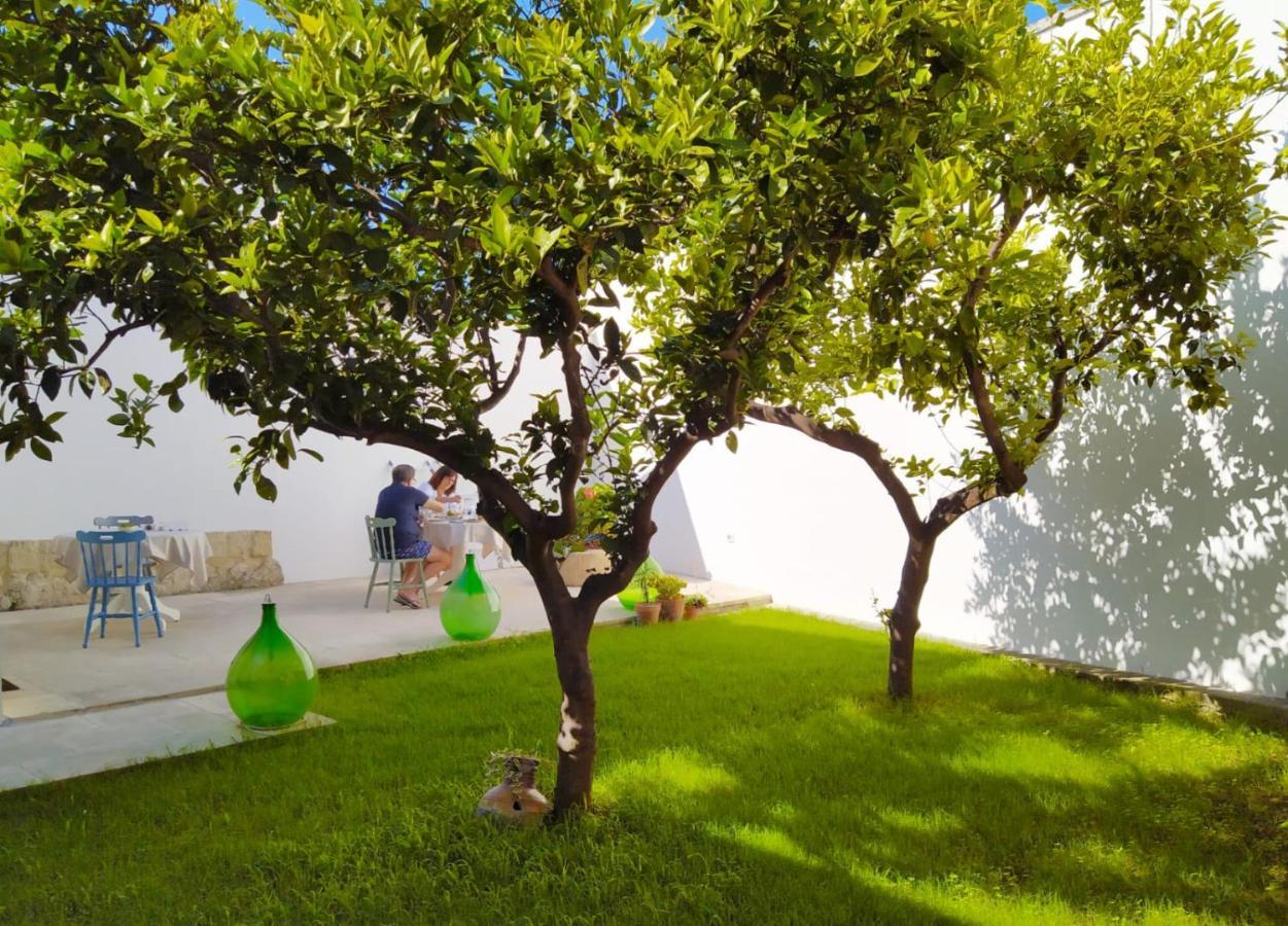Li Perrini Boutique B&B Acquarica Exterior photo